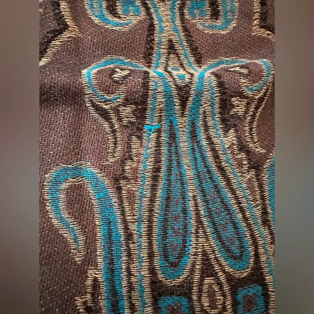 Stein Mart Women’s Oversized Floral Scarf/Shawl with Classic Tassel, Sz 27x73
